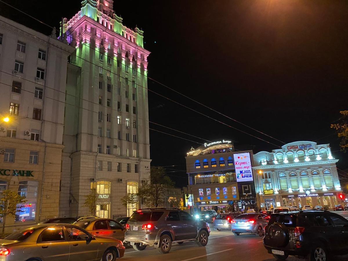 Panorama Luxury Apartment In The House With A Spire, A Historical Building In The City Centre Harkiv Exterior foto