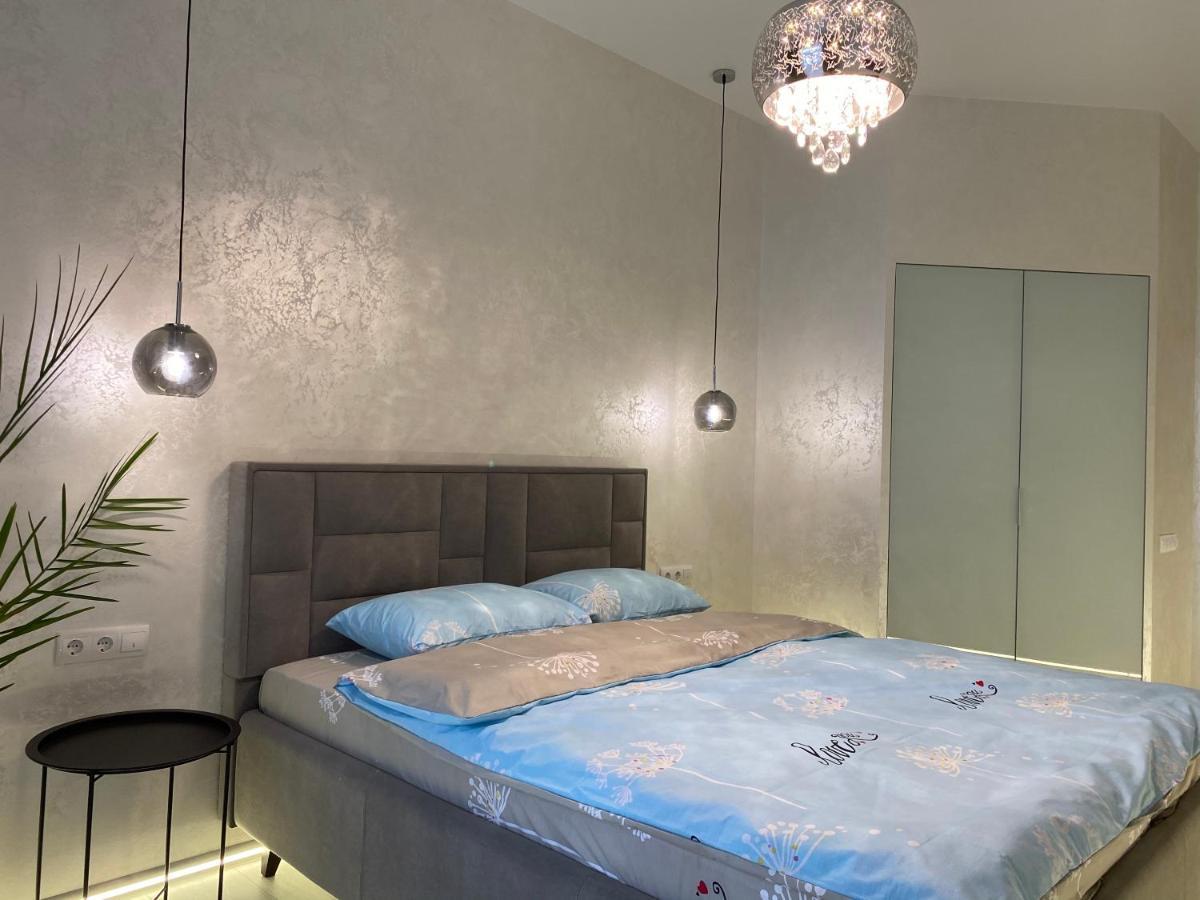 Panorama Luxury Apartment In The House With A Spire, A Historical Building In The City Centre Harkiv Exterior foto