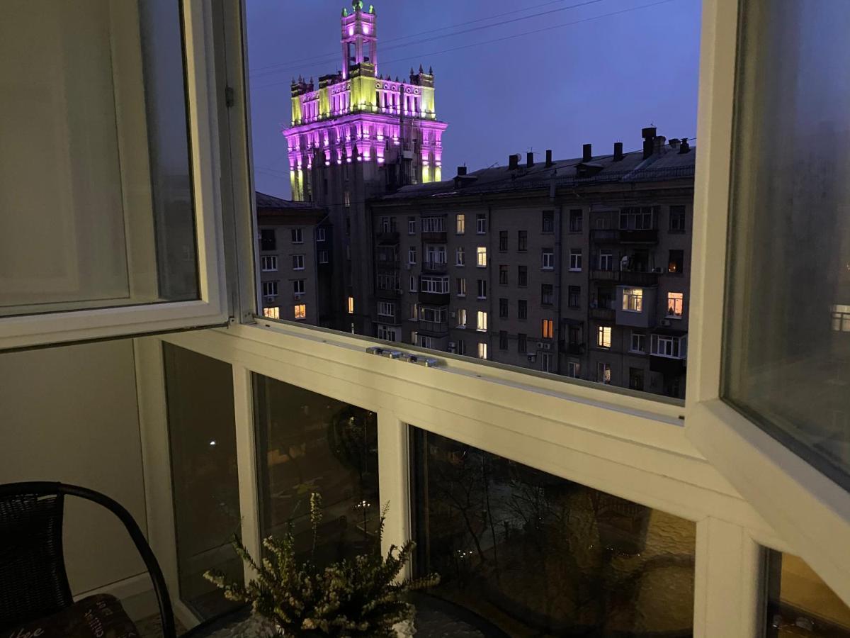 Panorama Luxury Apartment In The House With A Spire, A Historical Building In The City Centre Harkiv Exterior foto